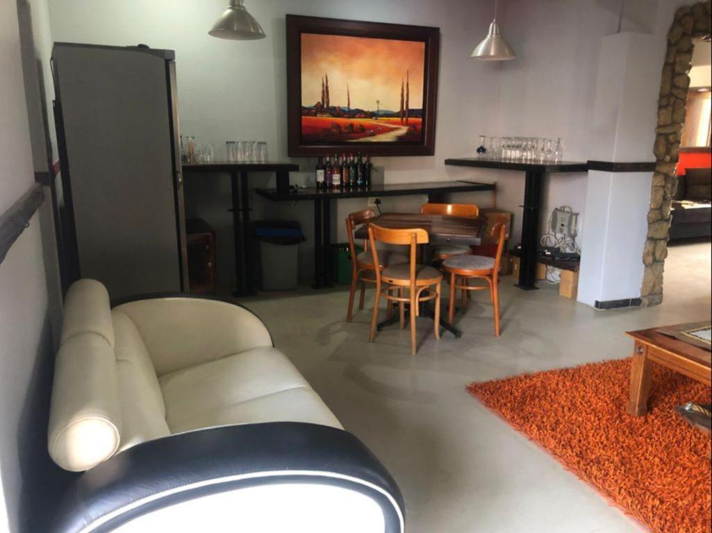 Africa Footprints Lodge Kempton Park Esterno foto
