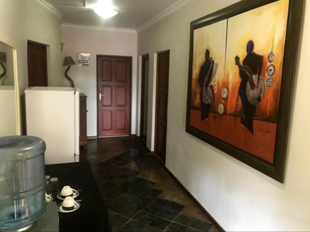 Africa Footprints Lodge Kempton Park Esterno foto